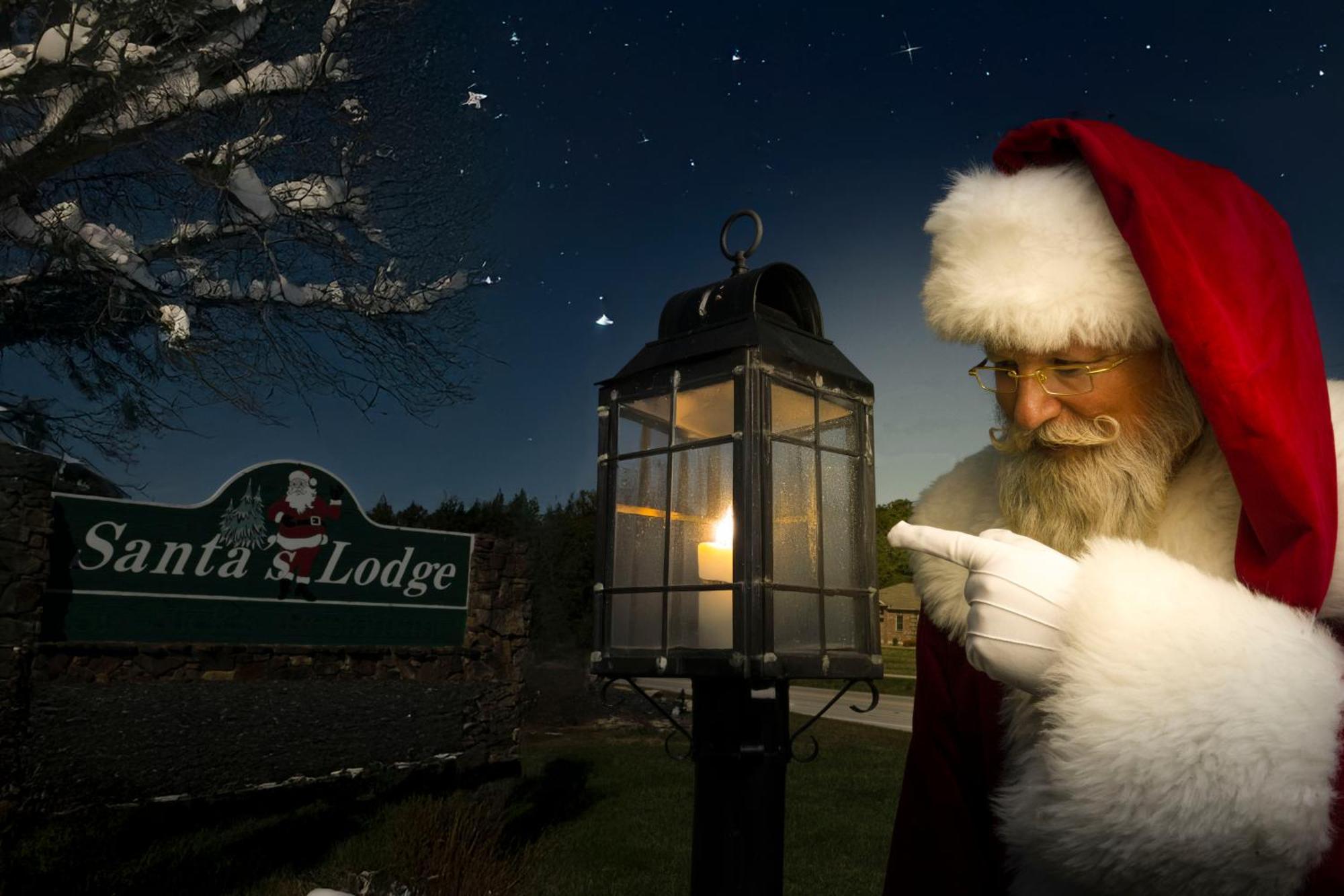 Lodge Santa's