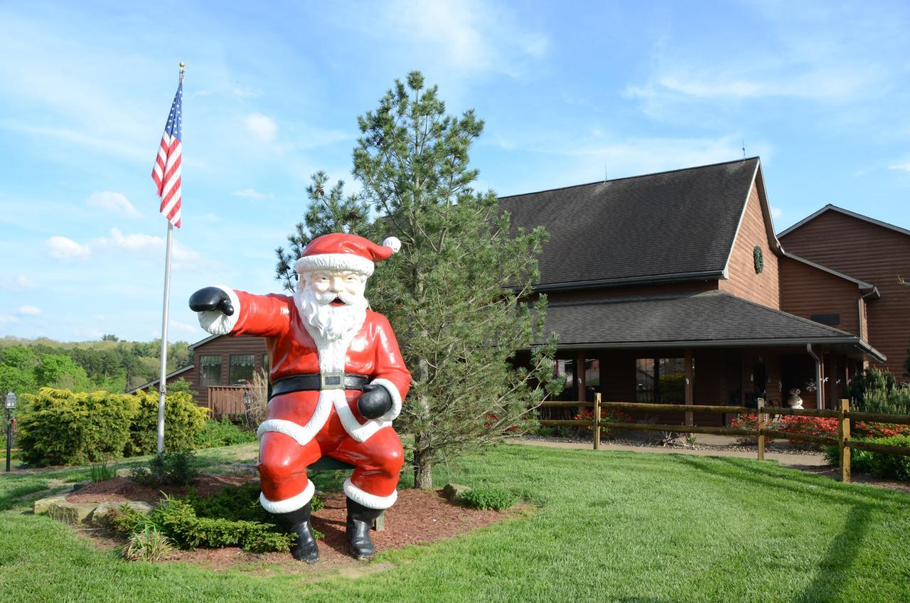 Santa's * Santa Claus